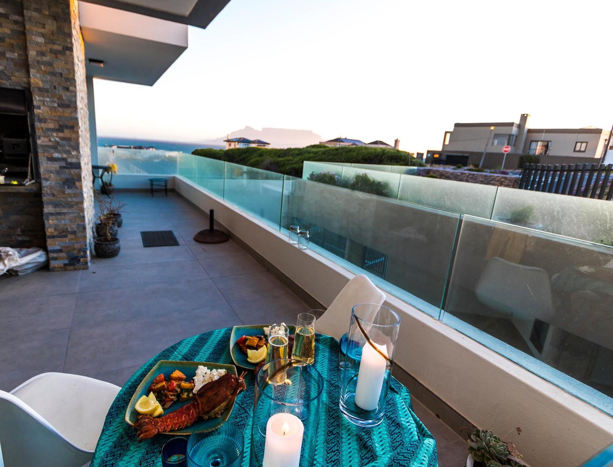 Casa Del Mar